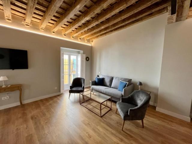 Ti1 Estiloso Loft 120M De La Catedral Tomas De Ibarra Street Séville Extérieur photo