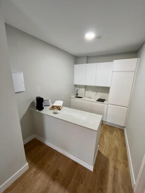 Ti1 Estiloso Loft 120M De La Catedral Tomas De Ibarra Street Séville Extérieur photo