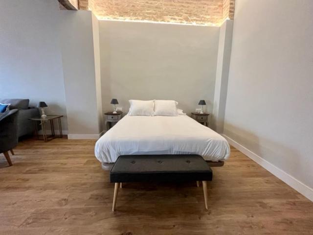 Ti1 Estiloso Loft 120M De La Catedral Tomas De Ibarra Street Séville Extérieur photo